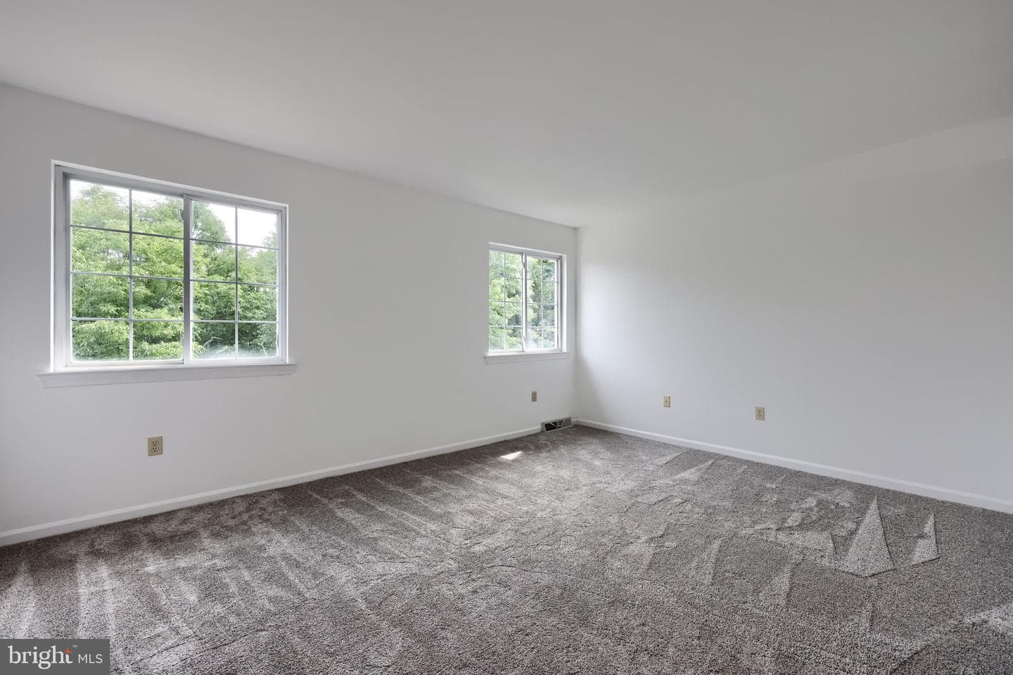 805 Tanglegate Place photo 17