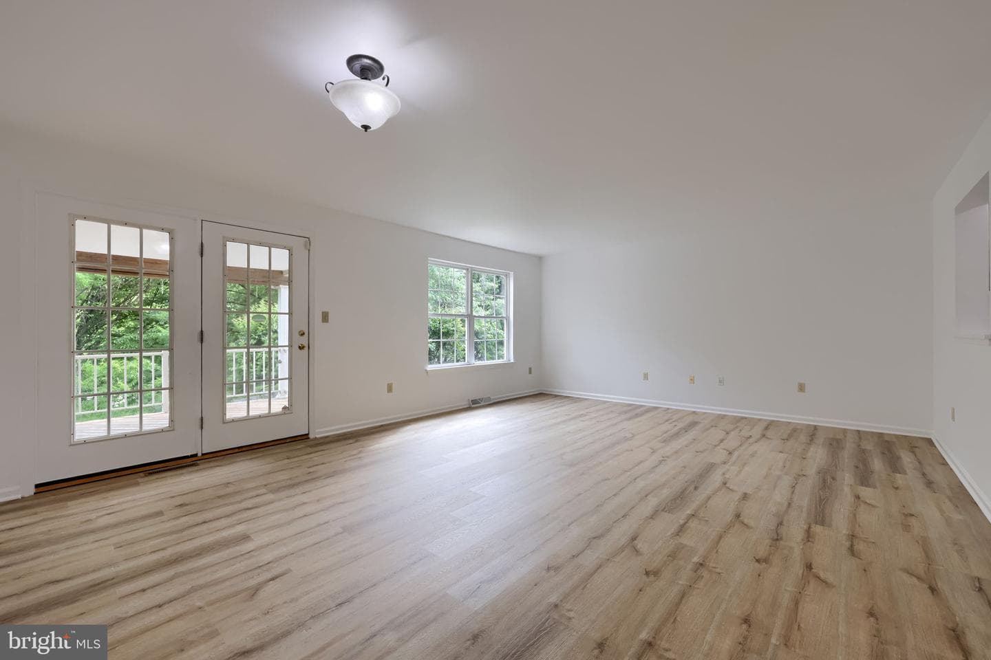 805 Tanglegate Place photo 9