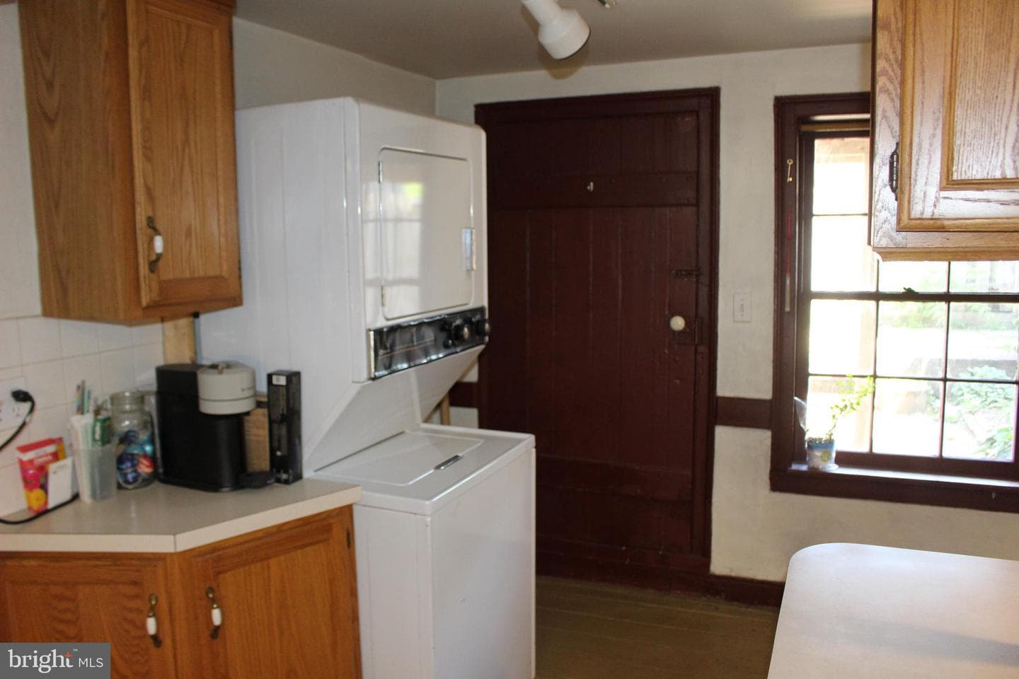 110 E Market Street photo 8