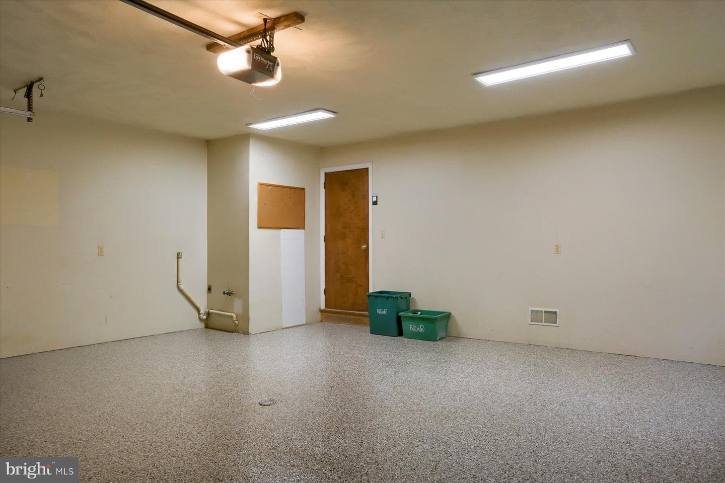 583 Miller Road photo 70