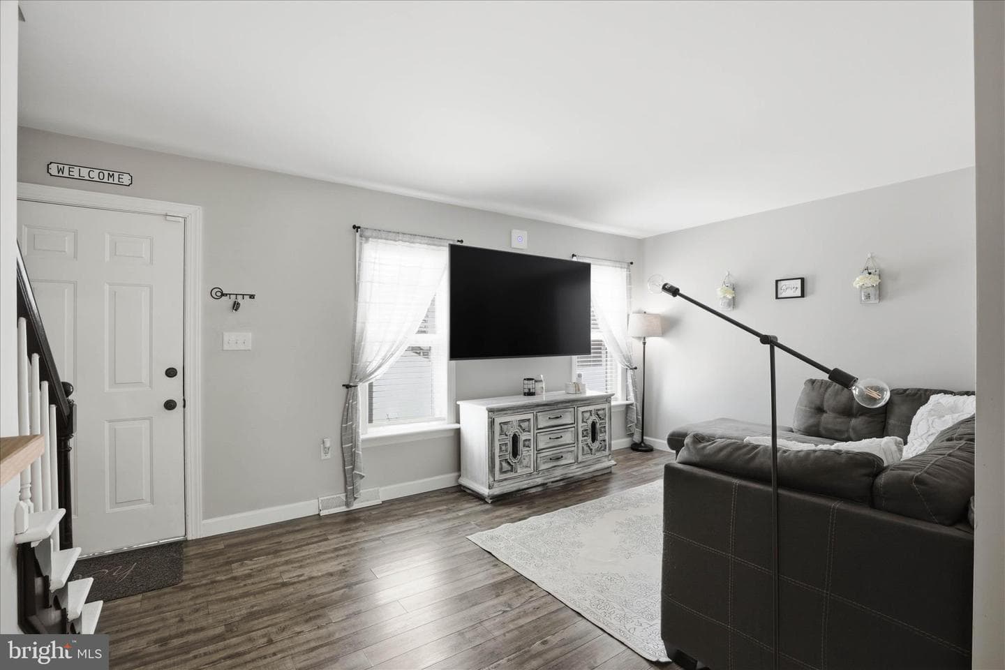 279 Heatherwood Drive photo 9