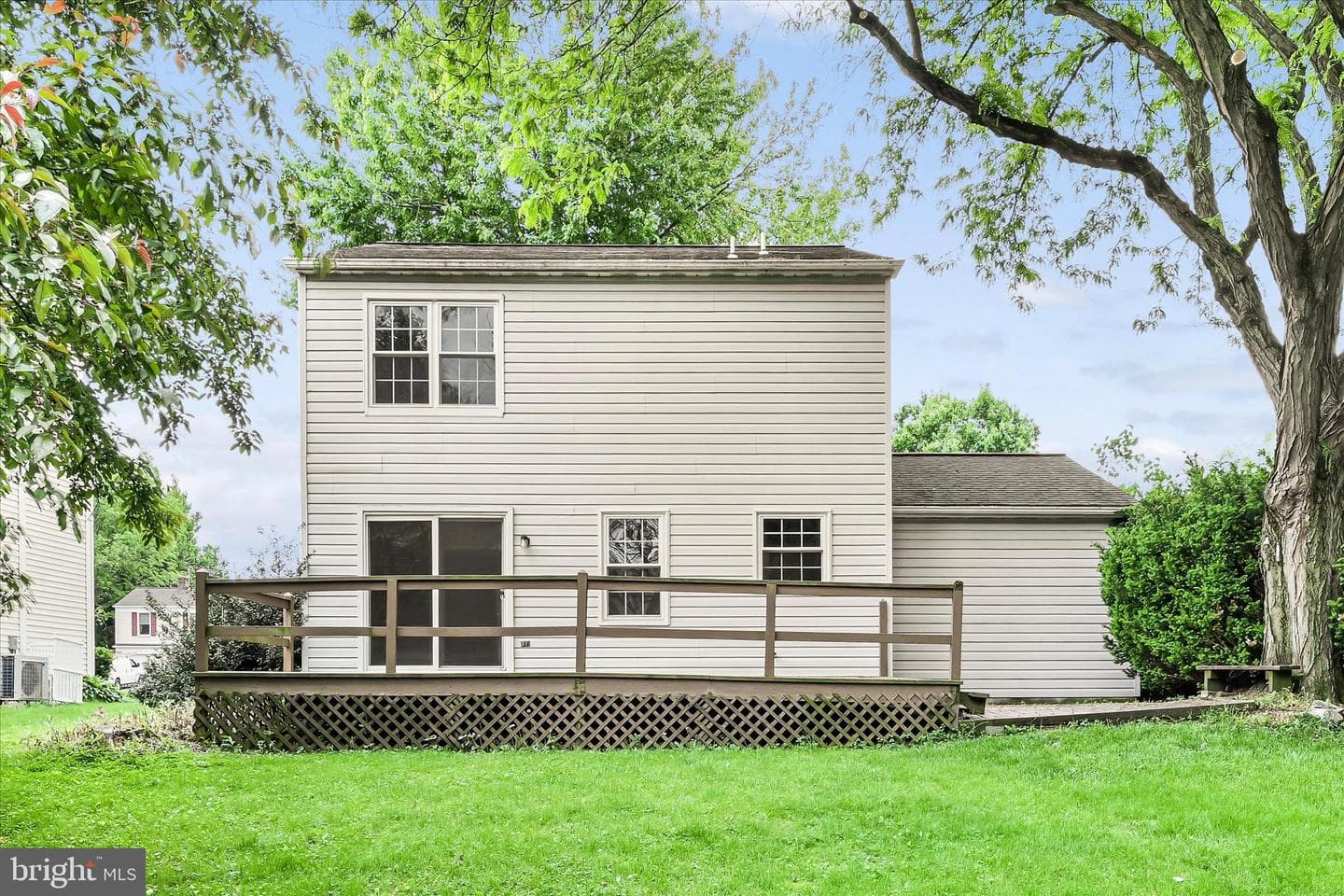 433 Springfield Court photo 28