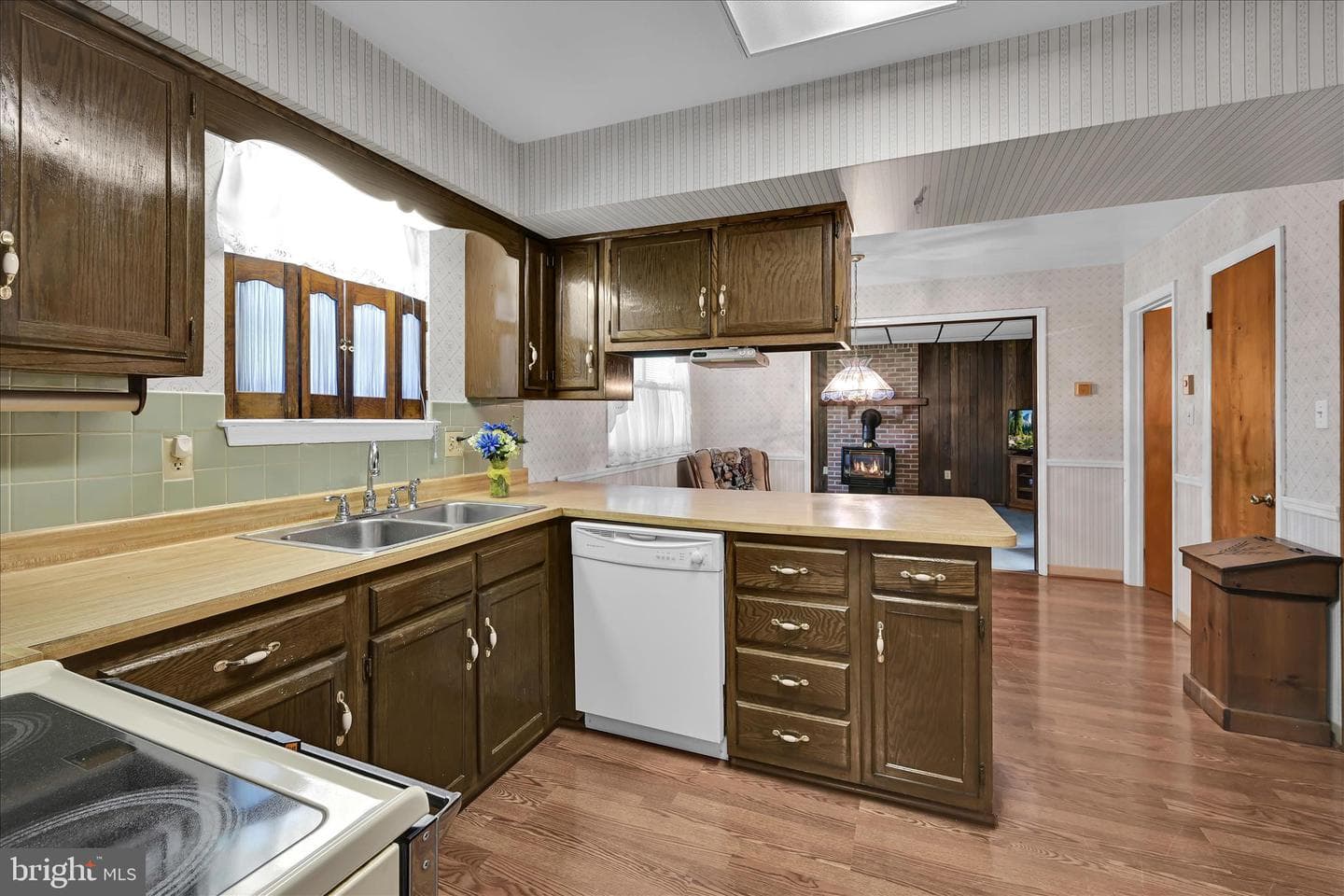 2531 Valley Drive photo 18