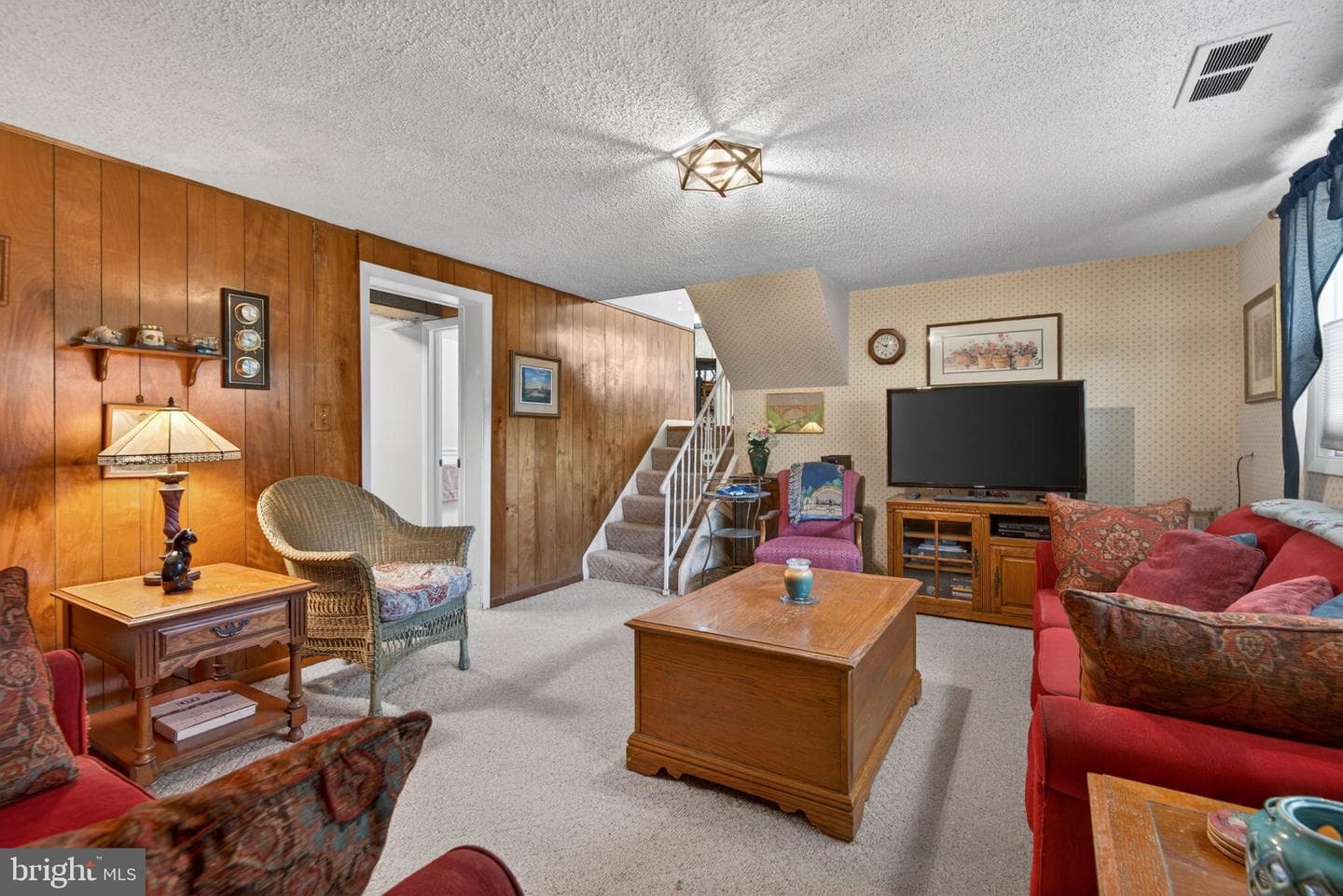 717 Maplewood Ave photo 31
