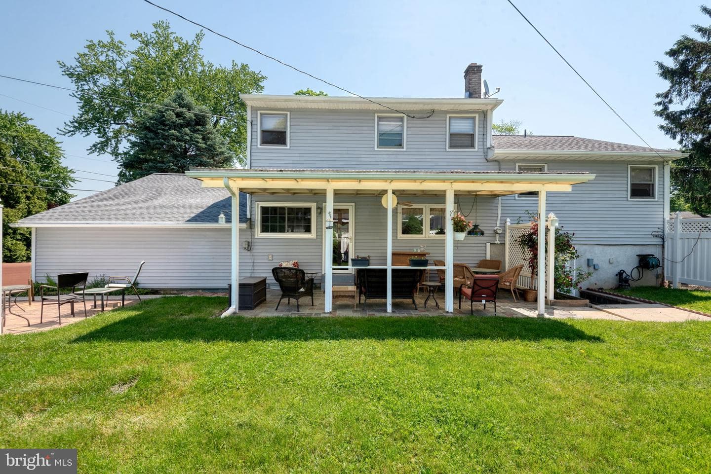 717 Maplewood Ave photo 41