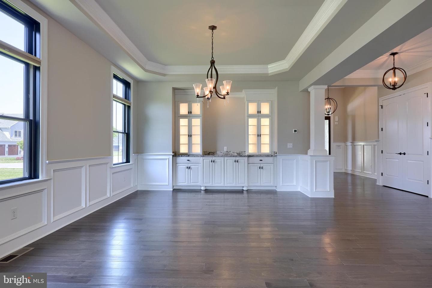 428 Southampton Drive photo 3