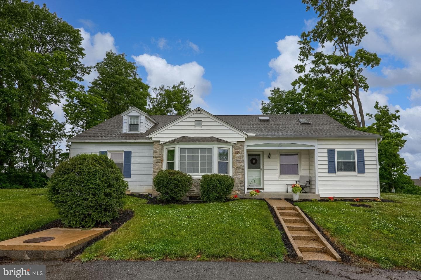 145 Weaver Road, Lancaster