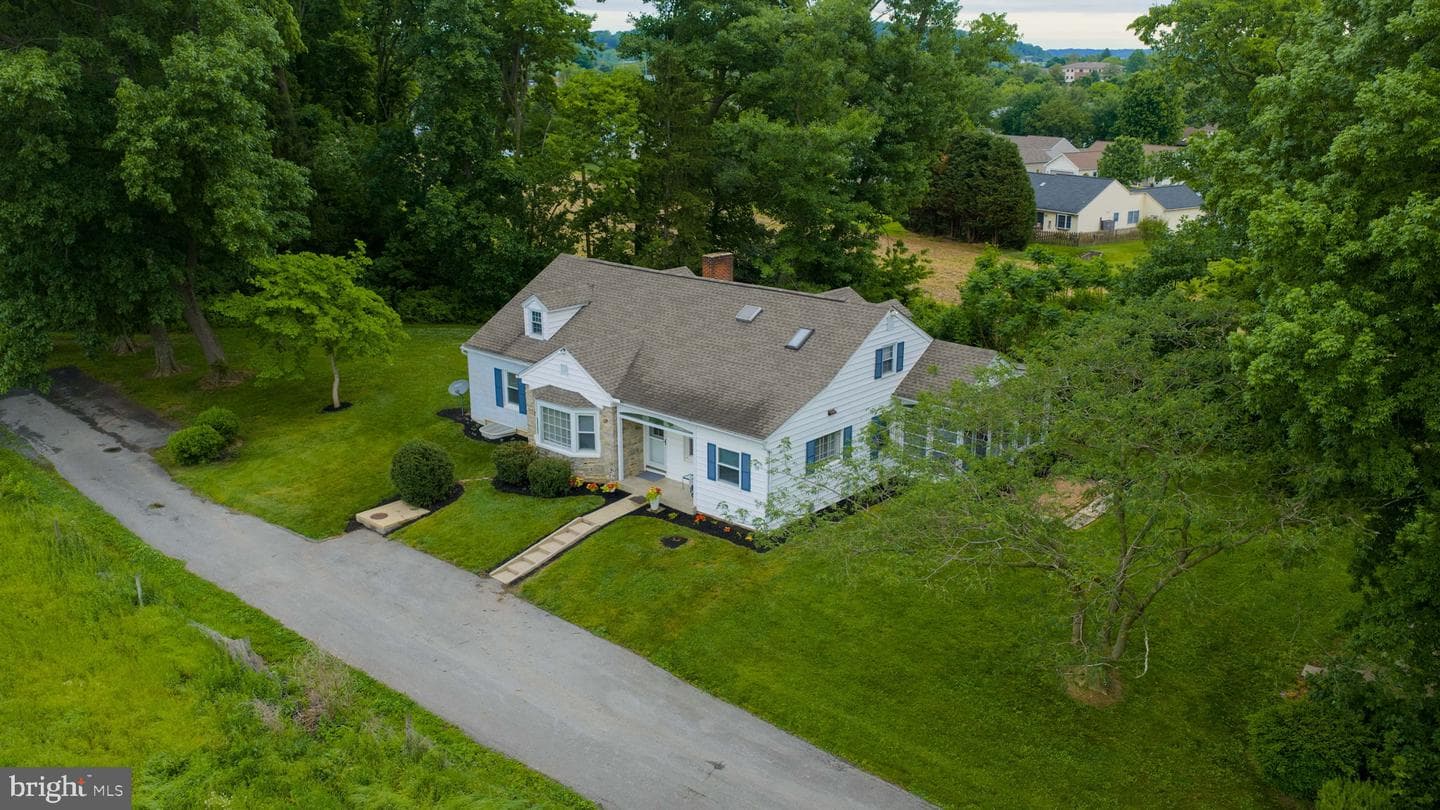 145 Weaver Road photo 6