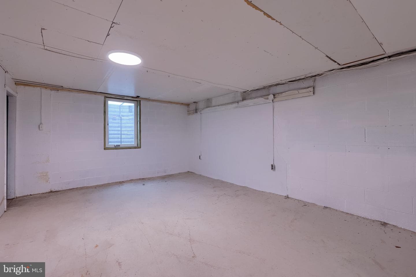 145 Weaver Road photo 76
