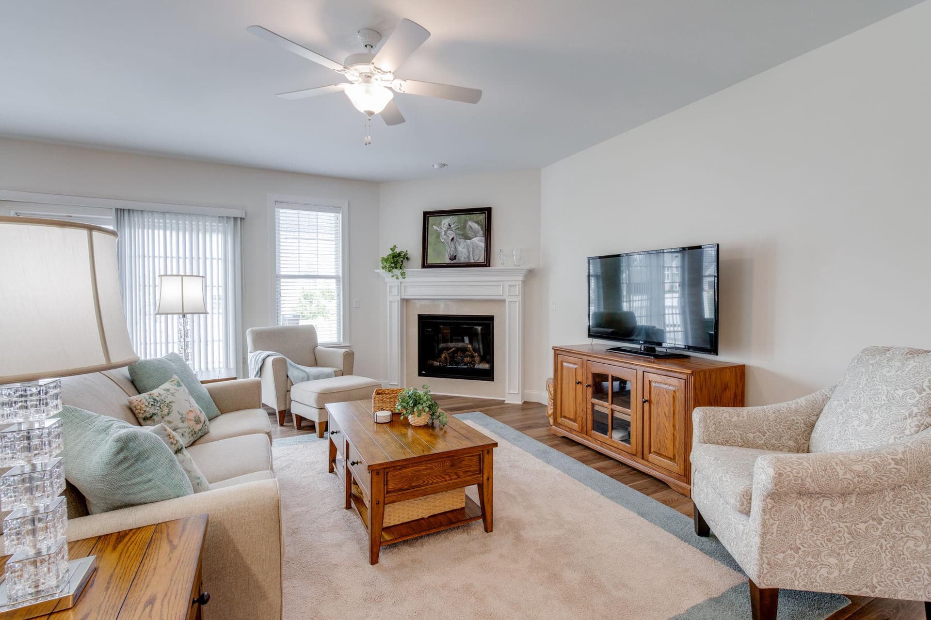 357 Home Towne Boulevard photo 4