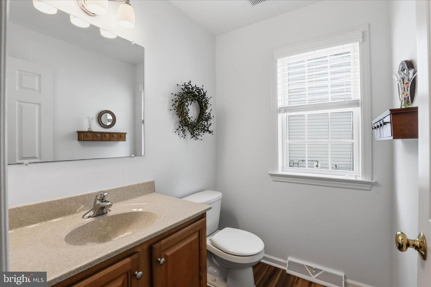 533 Thornberry Lane photo 22