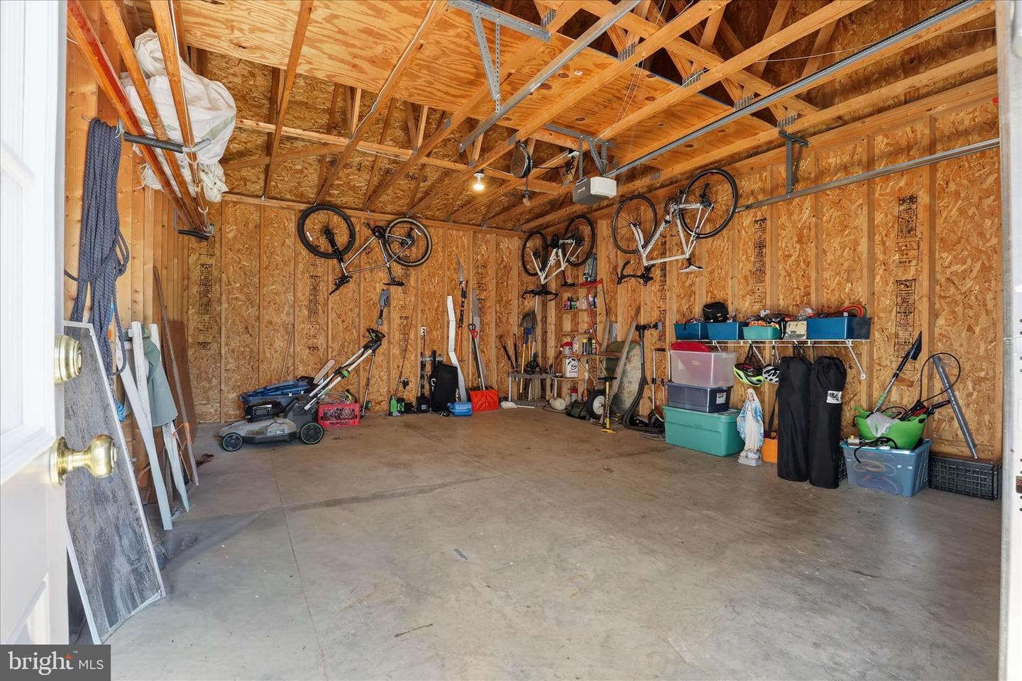 533 Thornberry Lane photo 46