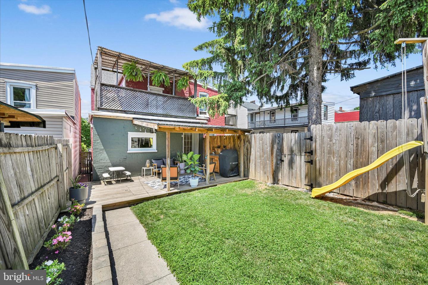 629 S Prince Street photo 28