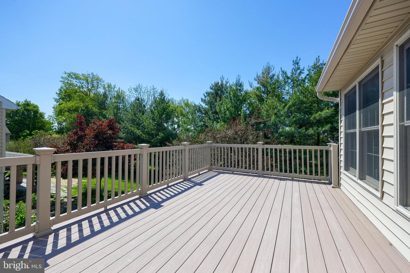1042 Cambridge Drive photo 36