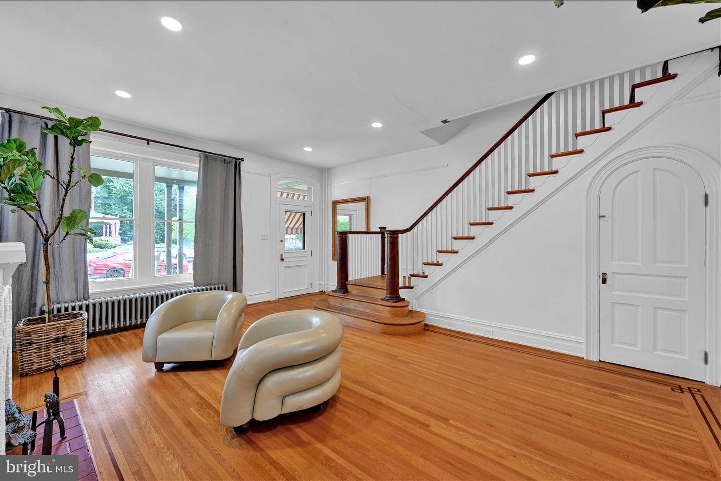 419 Chestnut St photo 8