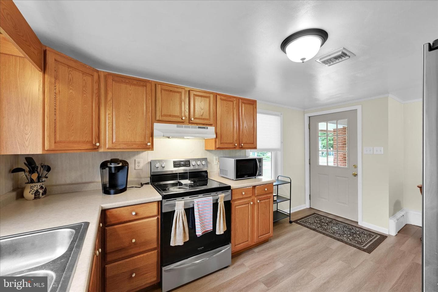 106 E Second Avenue photo 15