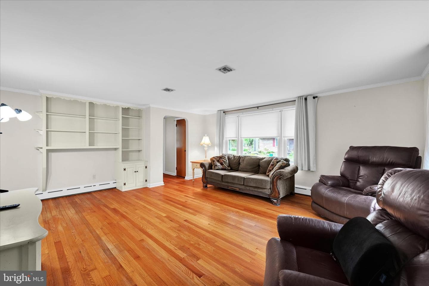 106 E Second Avenue photo 8