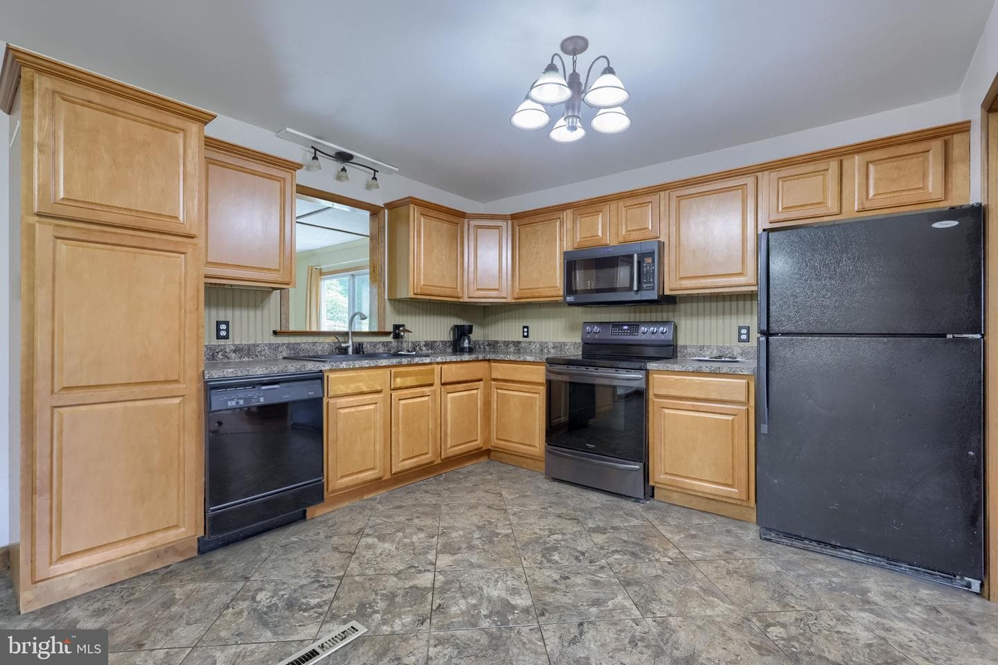 763 Deaver Road photo 16