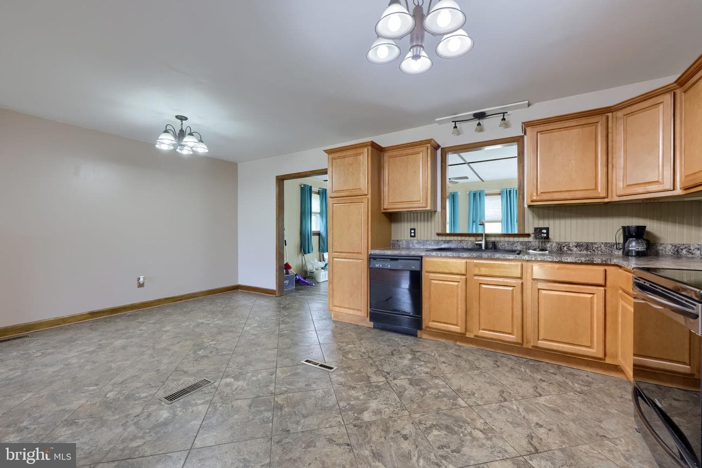 763 Deaver Road photo 17