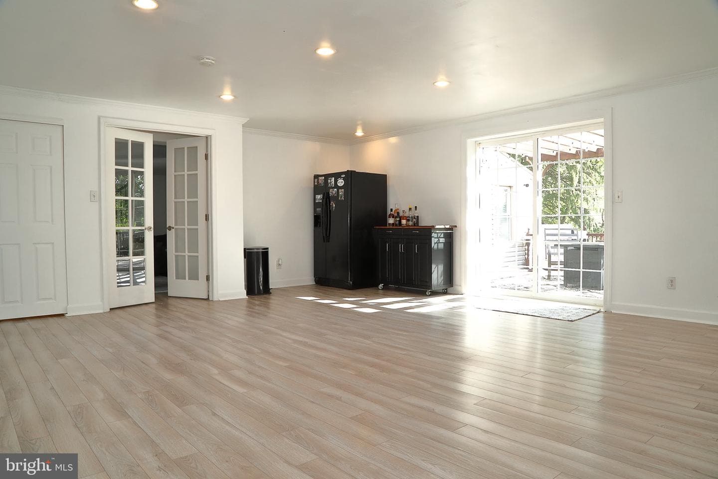 113 E Franklin Street photo 36
