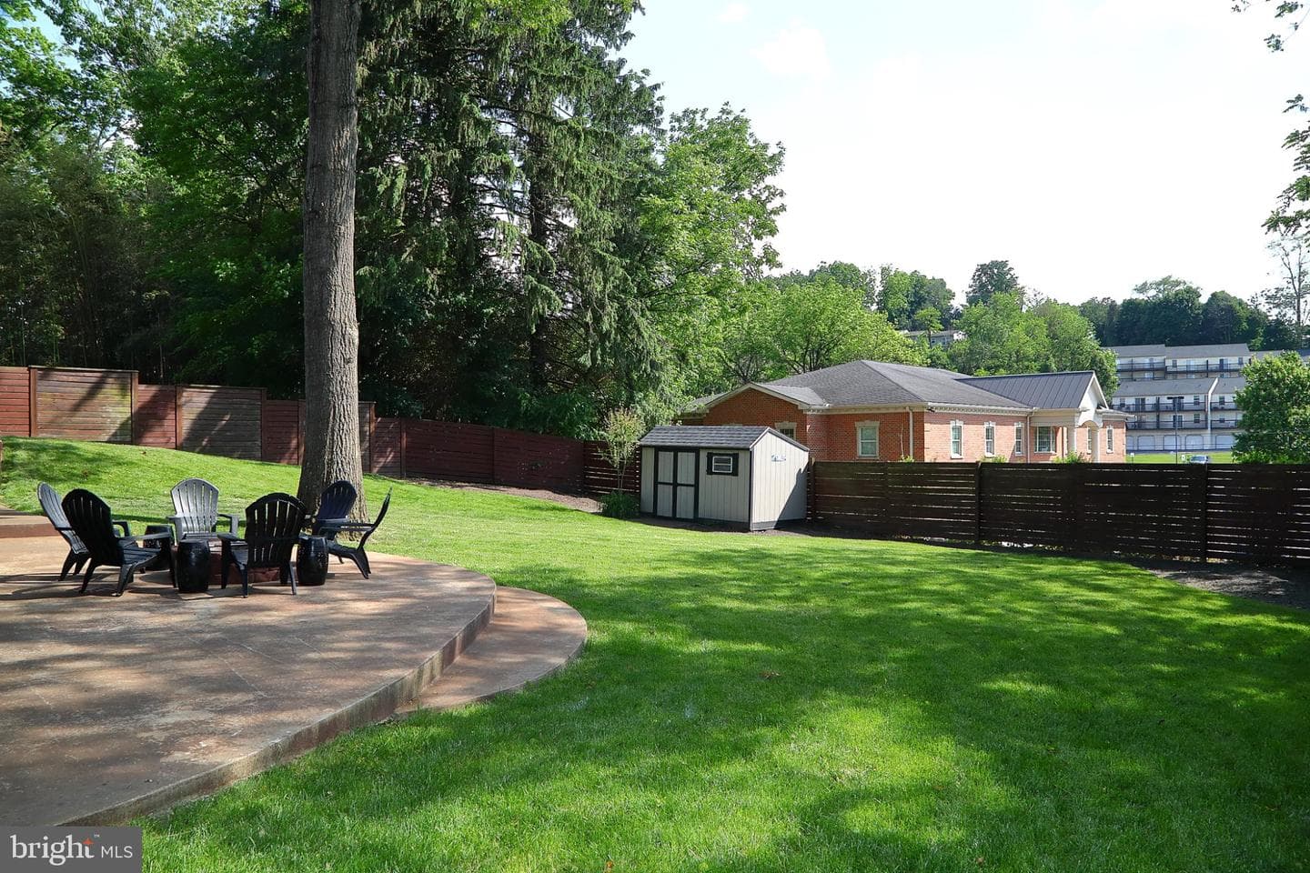 113 E Franklin Street photo 5
