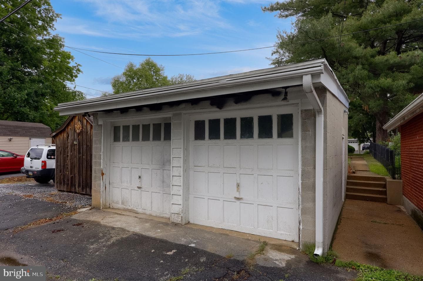 1186 Elm Avenue photo 34