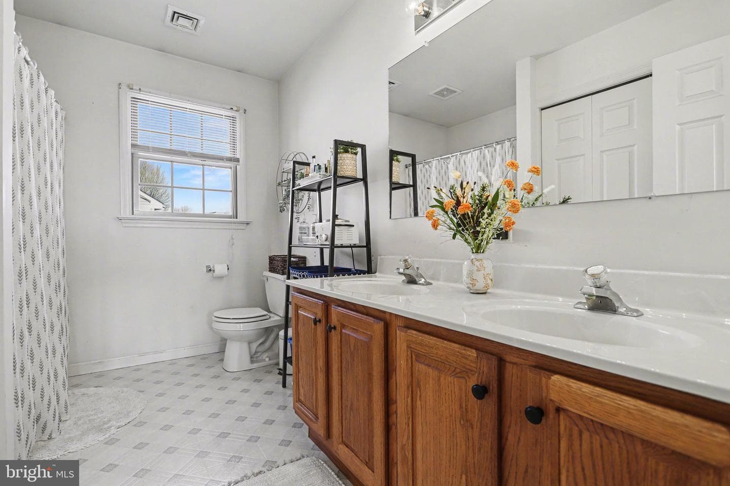 815 Buckingham Boulevard photo 36