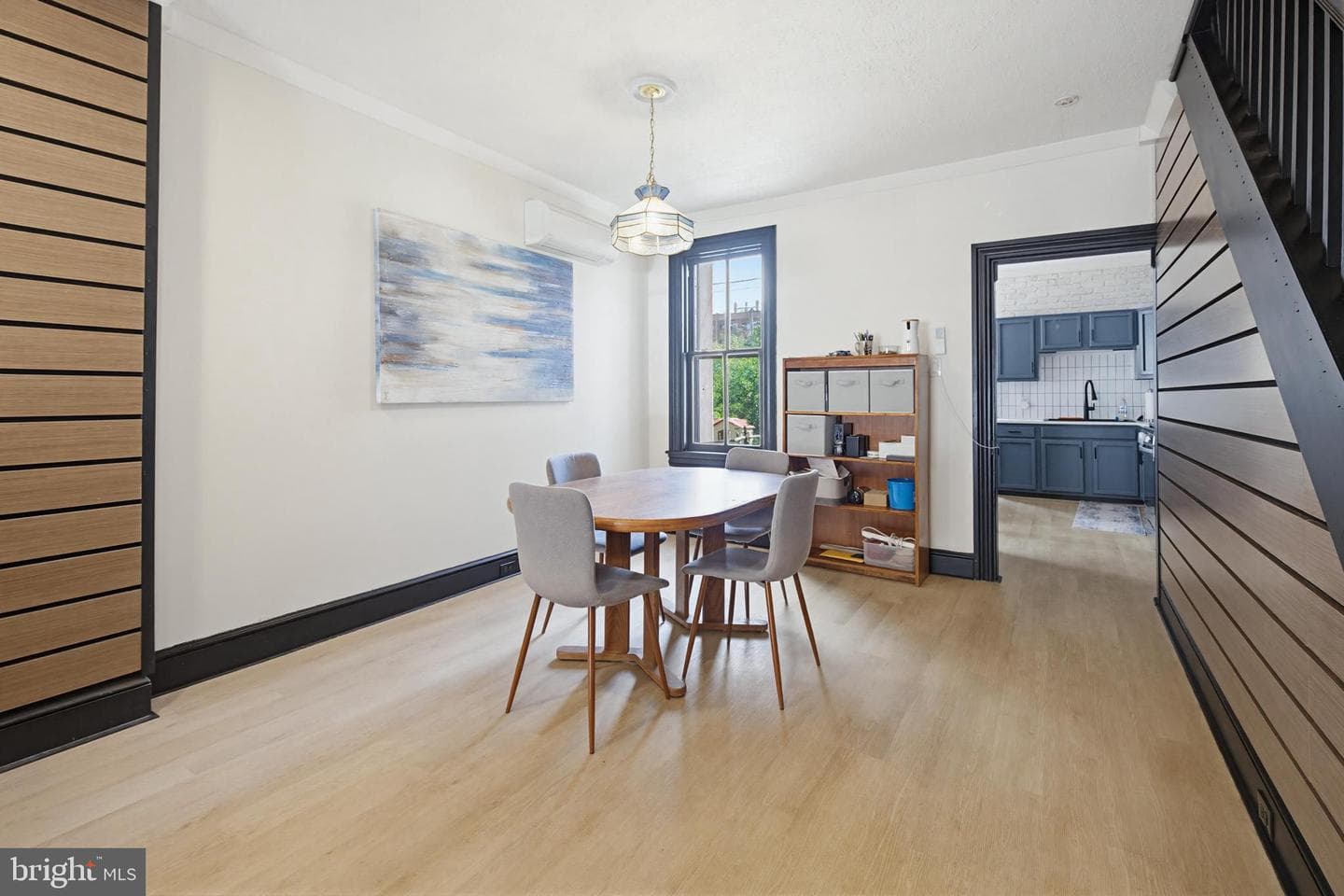 715 N Queen Street photo 12