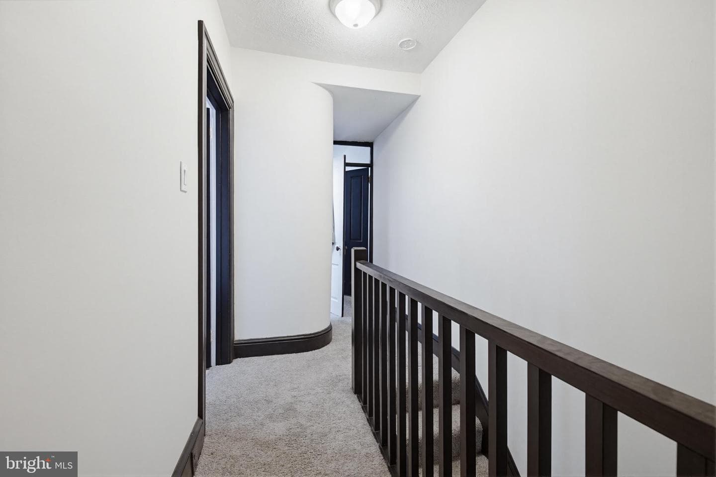 715 N Queen Street photo 18