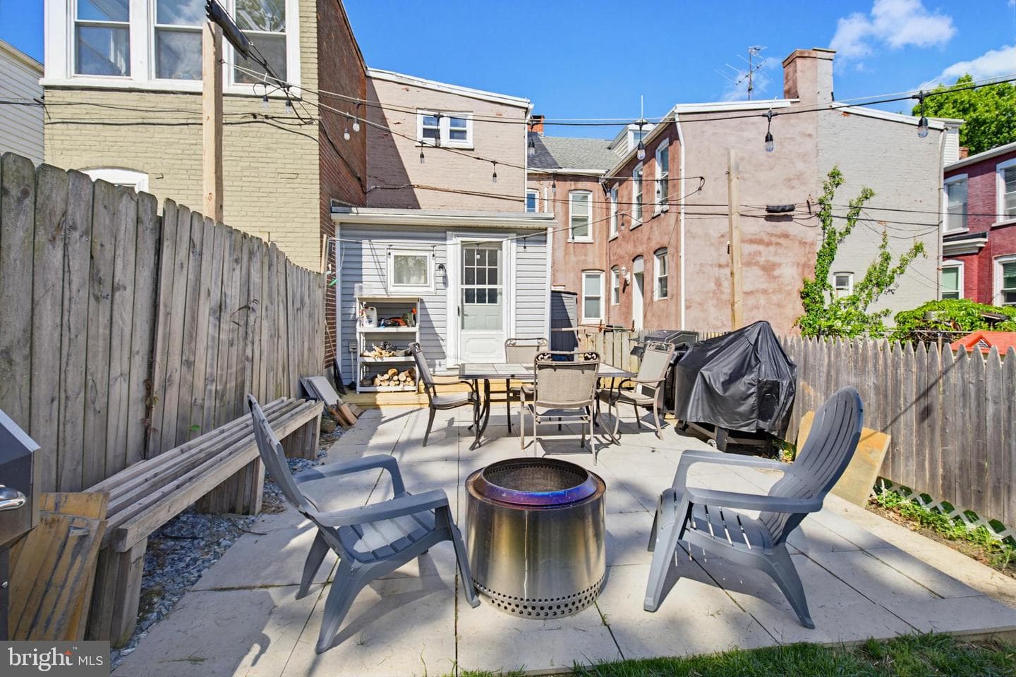 715 N Queen Street photo 30