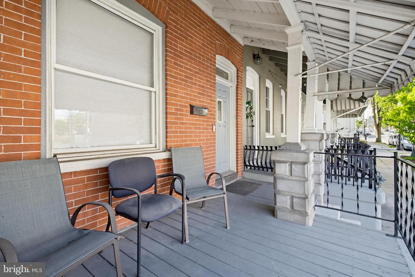 715 N Queen Street photo 4