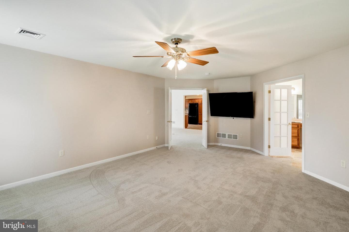 749 Heather Ridge photo 22