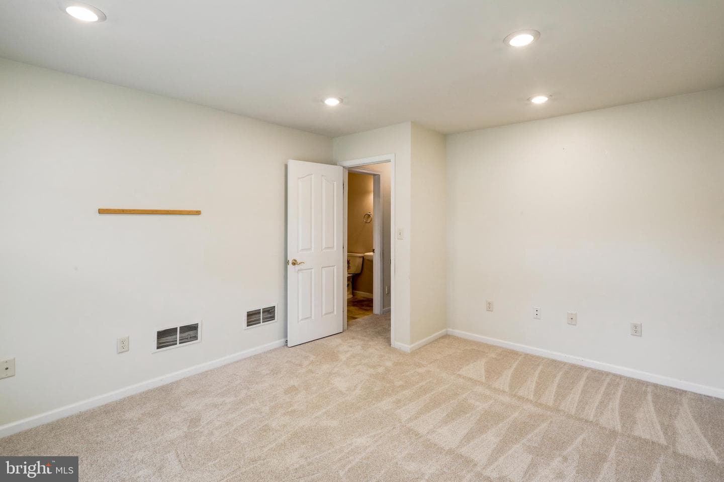 749 Heather Ridge photo 27