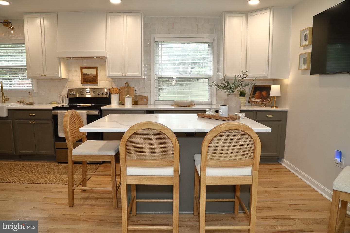 445 Haverhill Road photo 38