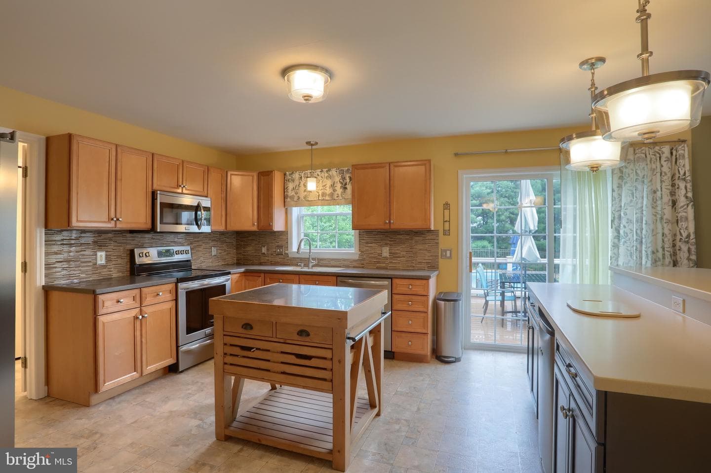 14 Tower Drive photo 15