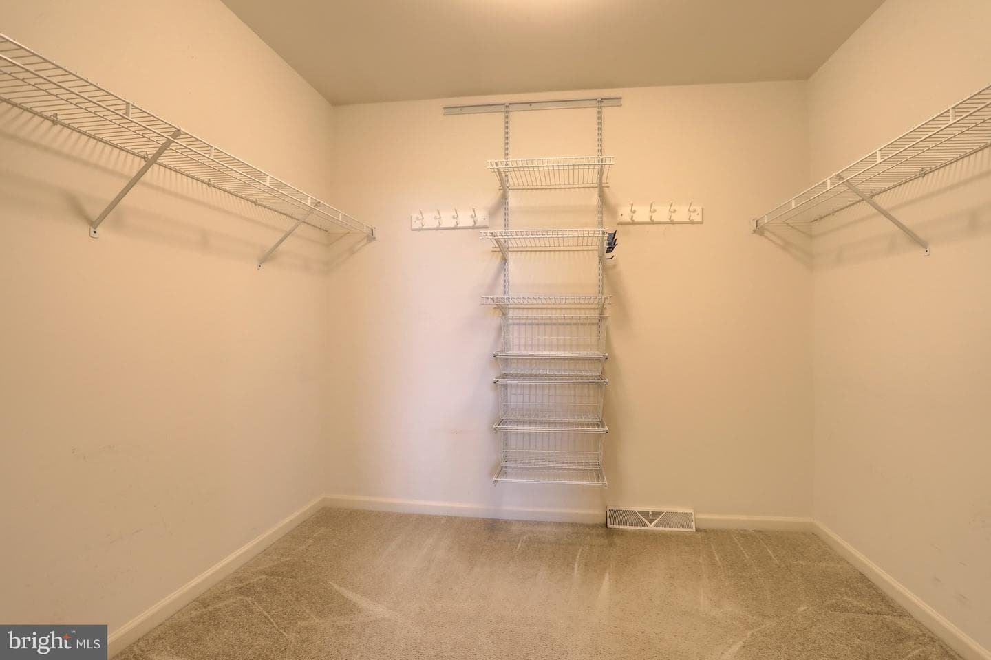 14 Tower Drive photo 28