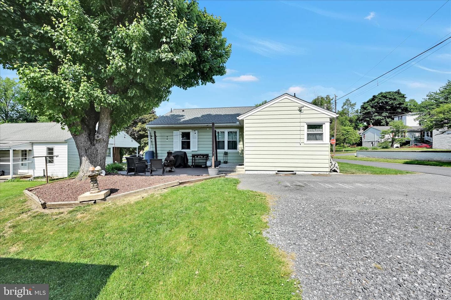 312 S Mount Joy Street photo 32