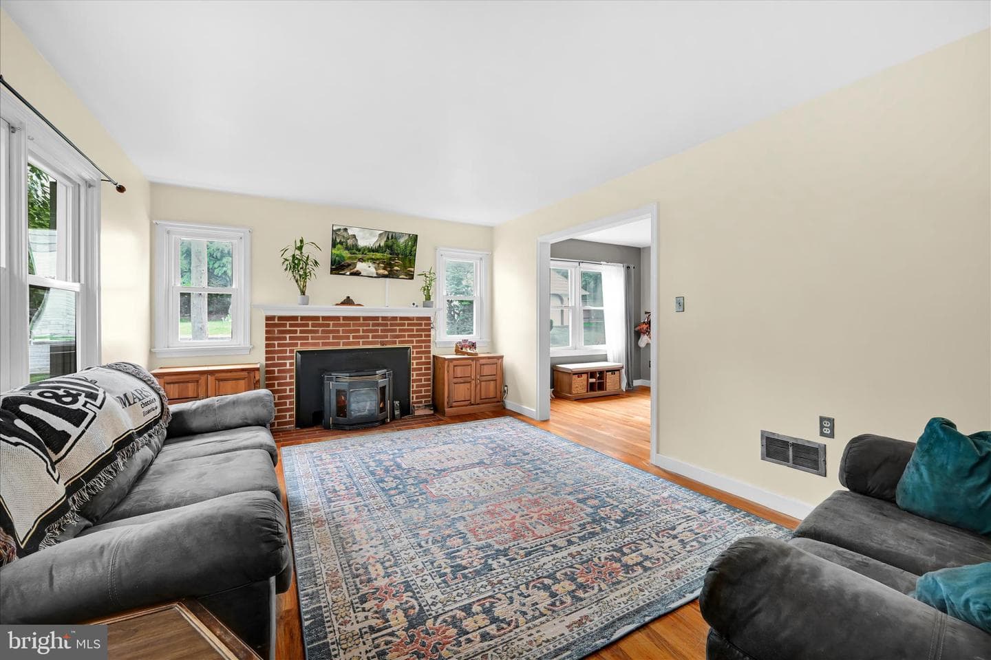 312 S Mount Joy Street photo 4