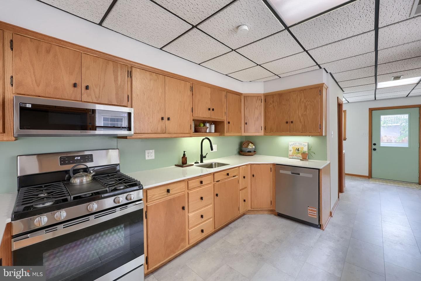 352 W Orange Street photo 15
