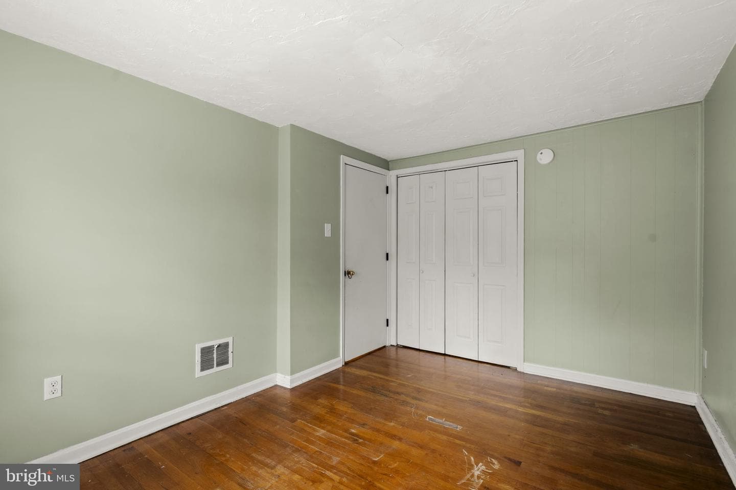 61 Hershey Avenue photo 13