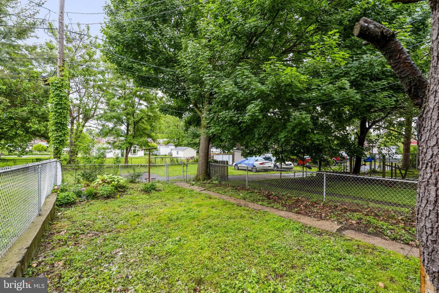 61 Hershey Avenue photo 27