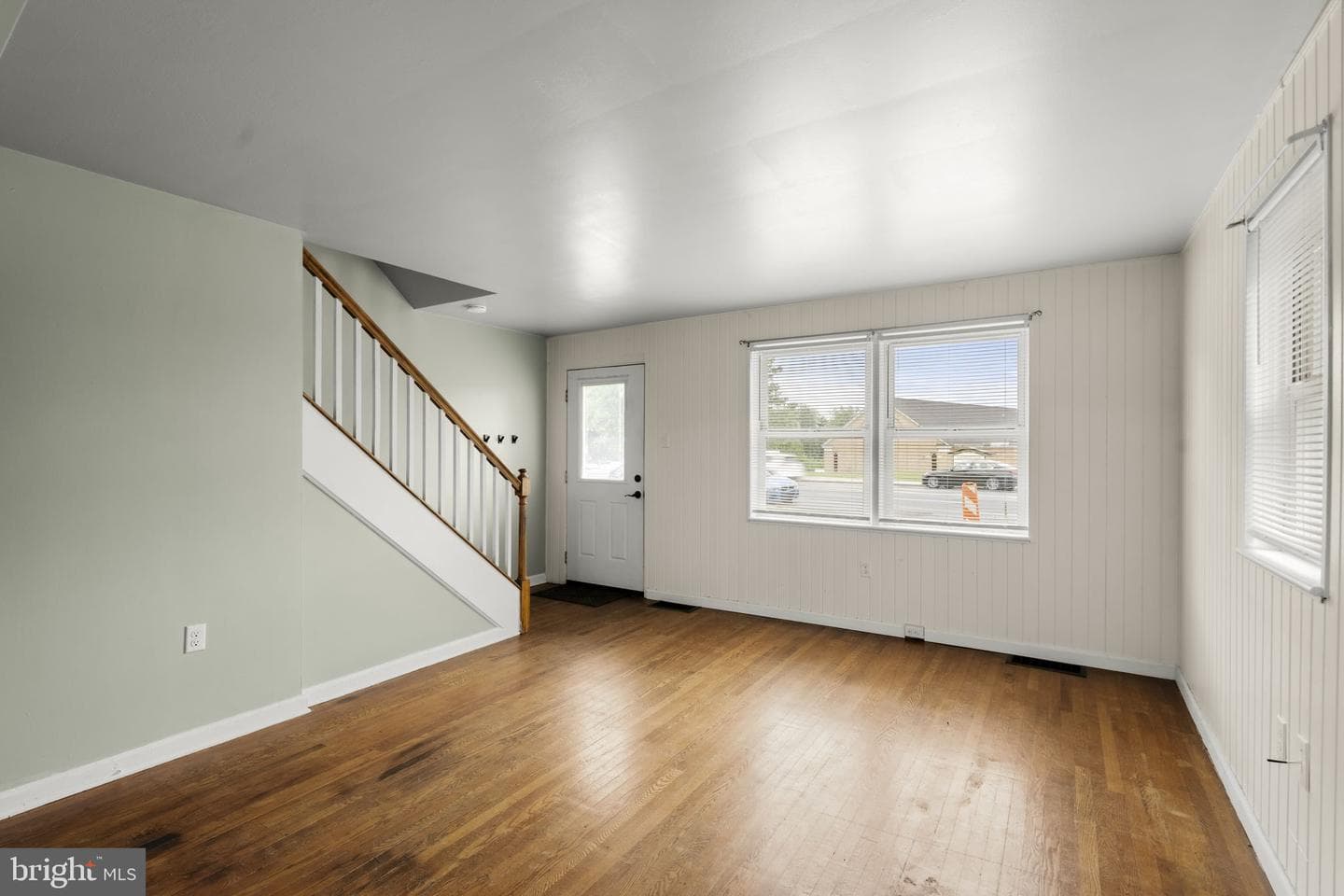 61 Hershey Avenue photo 6