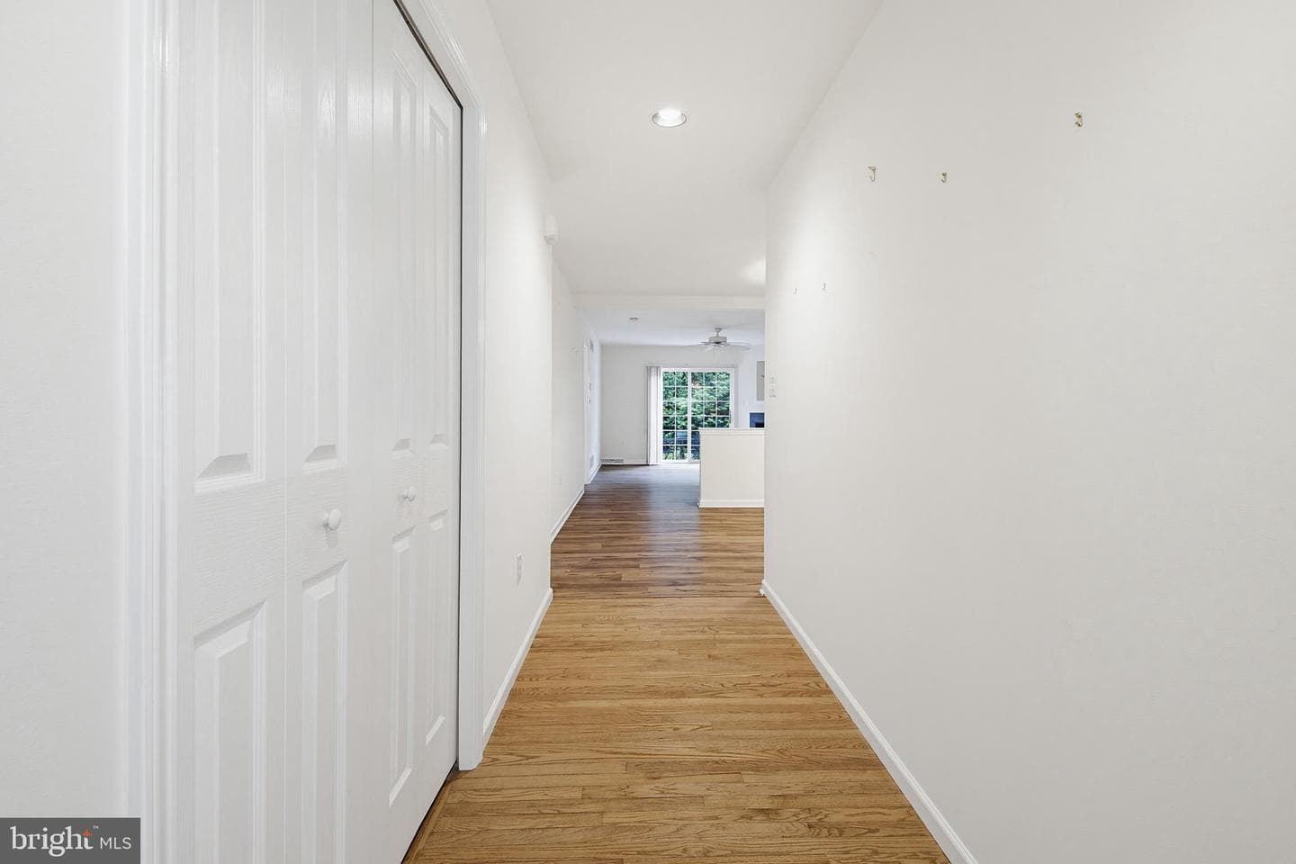 1037 Kent Garden photo 12