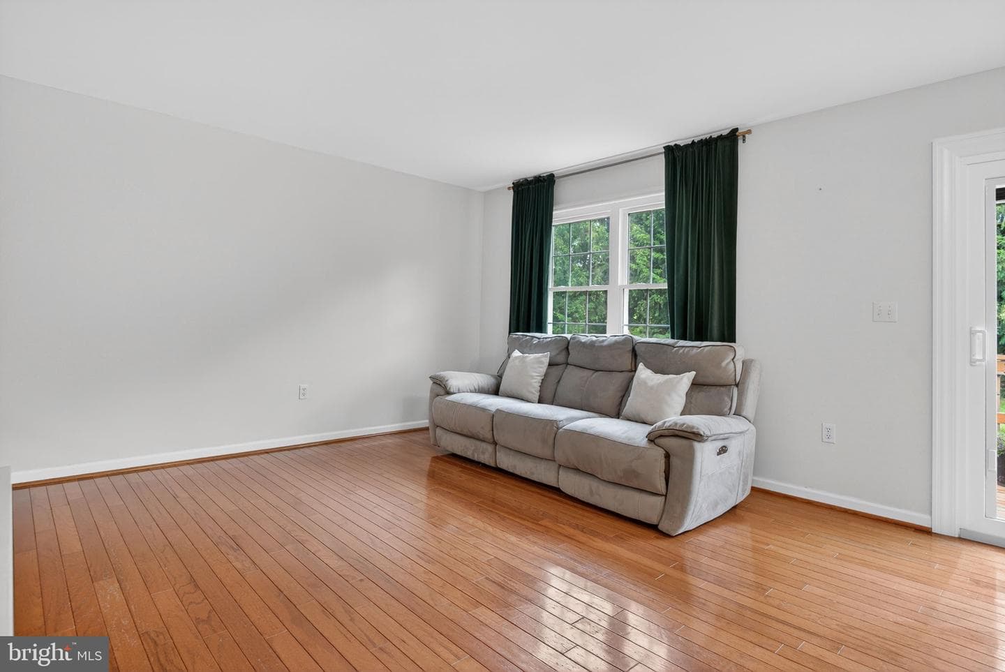 4072 Laurel Lane photo 15