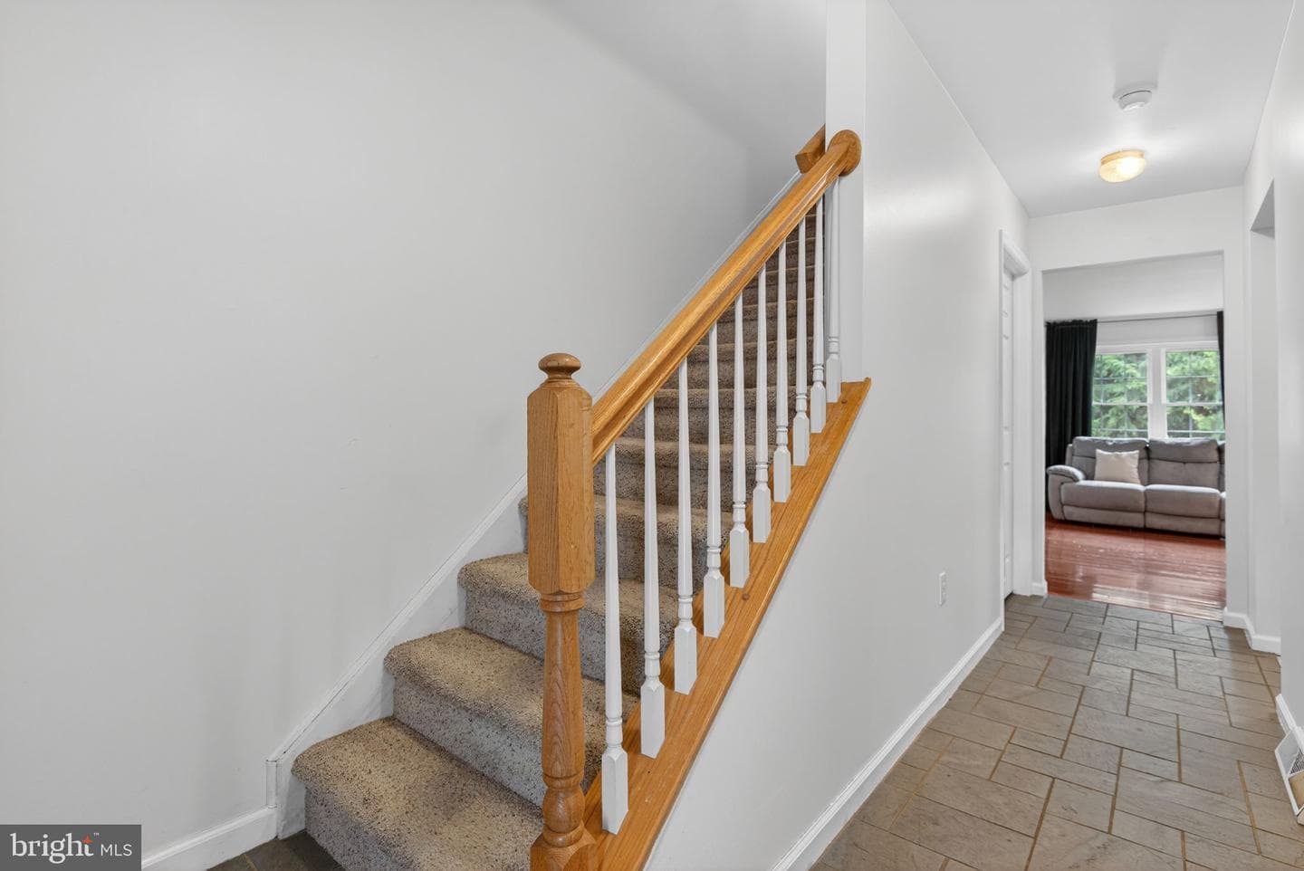 4072 Laurel Lane photo 5