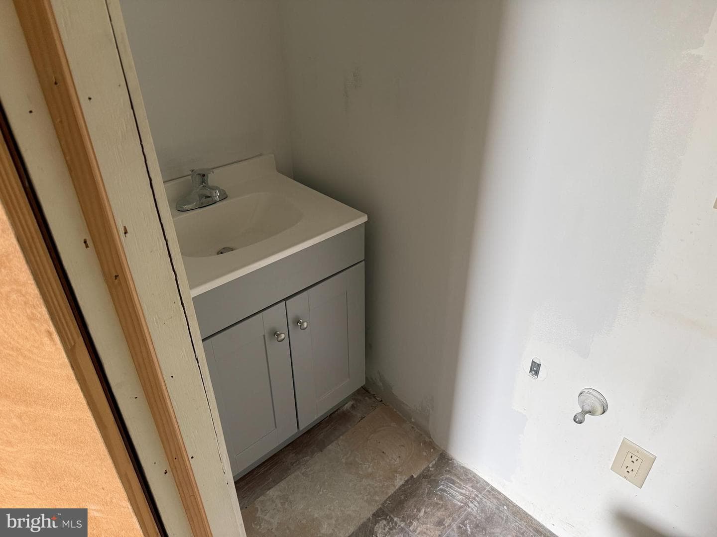912 Locust Street photo 10