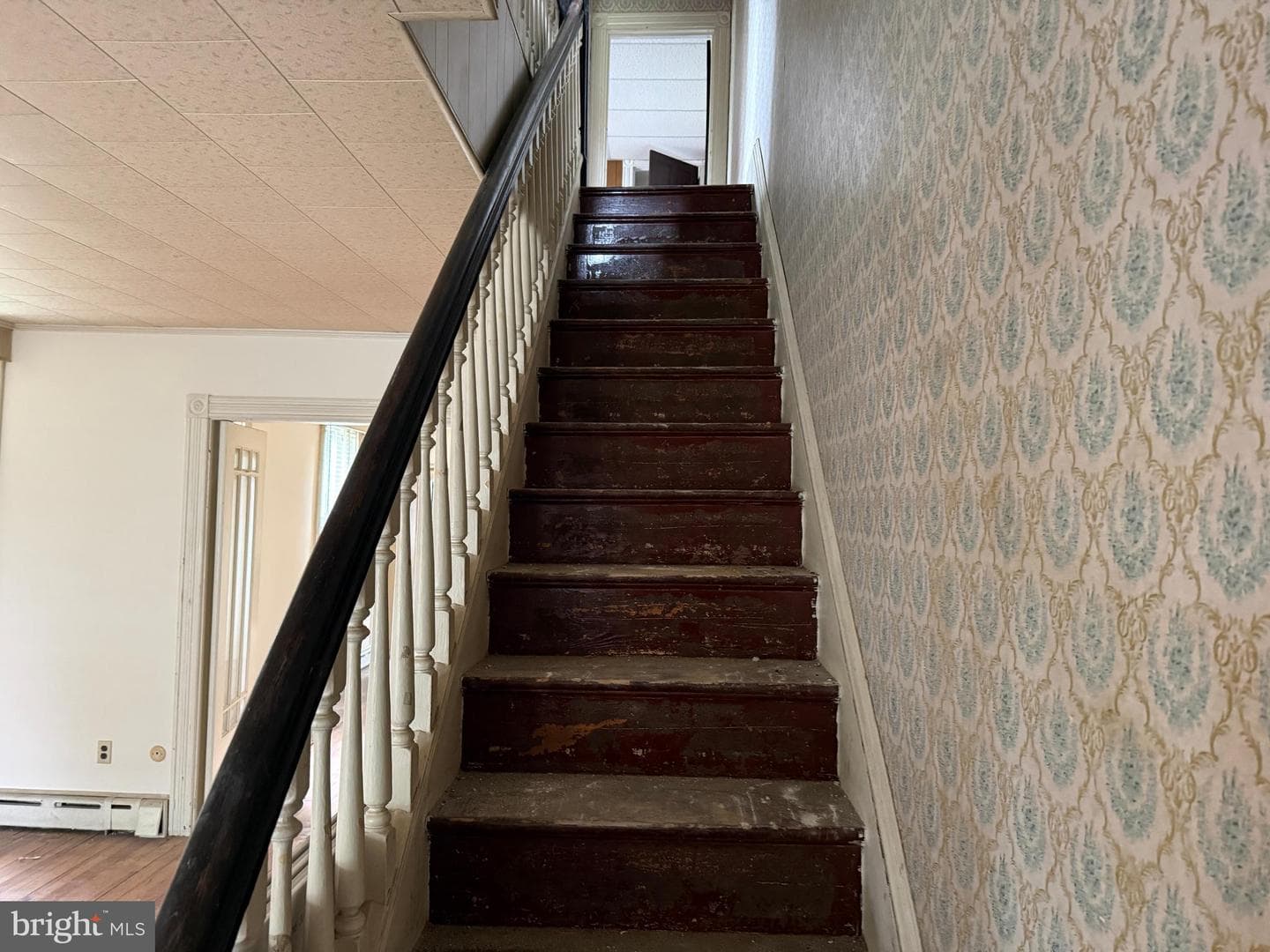 912 Locust Street photo 23