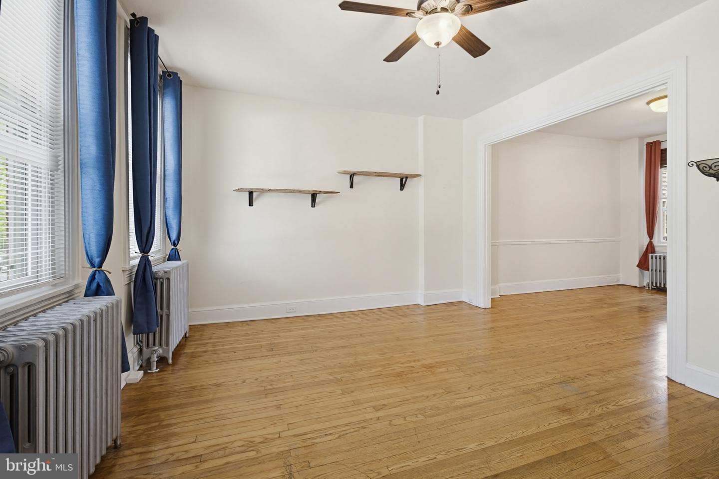 556 W Orange Street photo 13