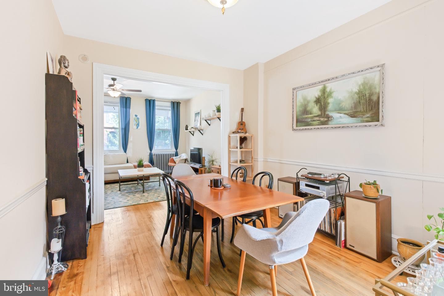 556 W Orange Street photo 17