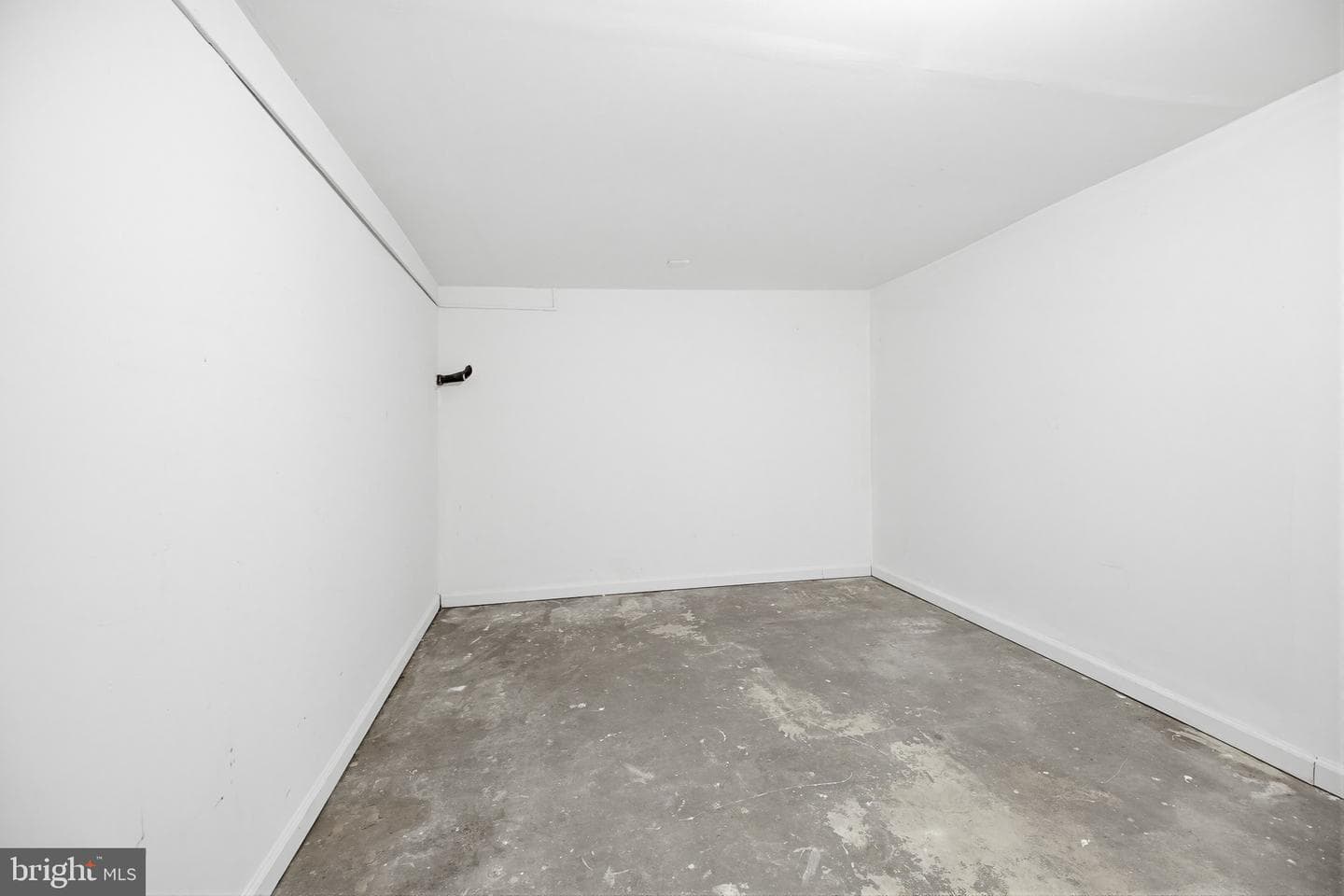 556 W Orange Street photo 40